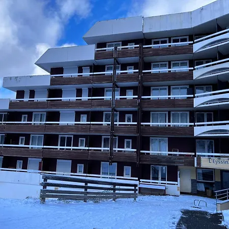 Eyssina Apartment *